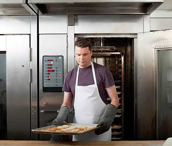 Why Barnstable, MA Kitchens Trust Barnstable Appliance Pro for Commercial Oven Repair?